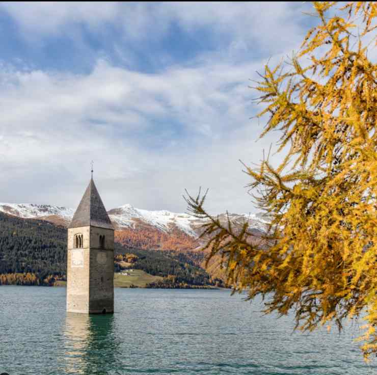 campanile nel lago di Resia