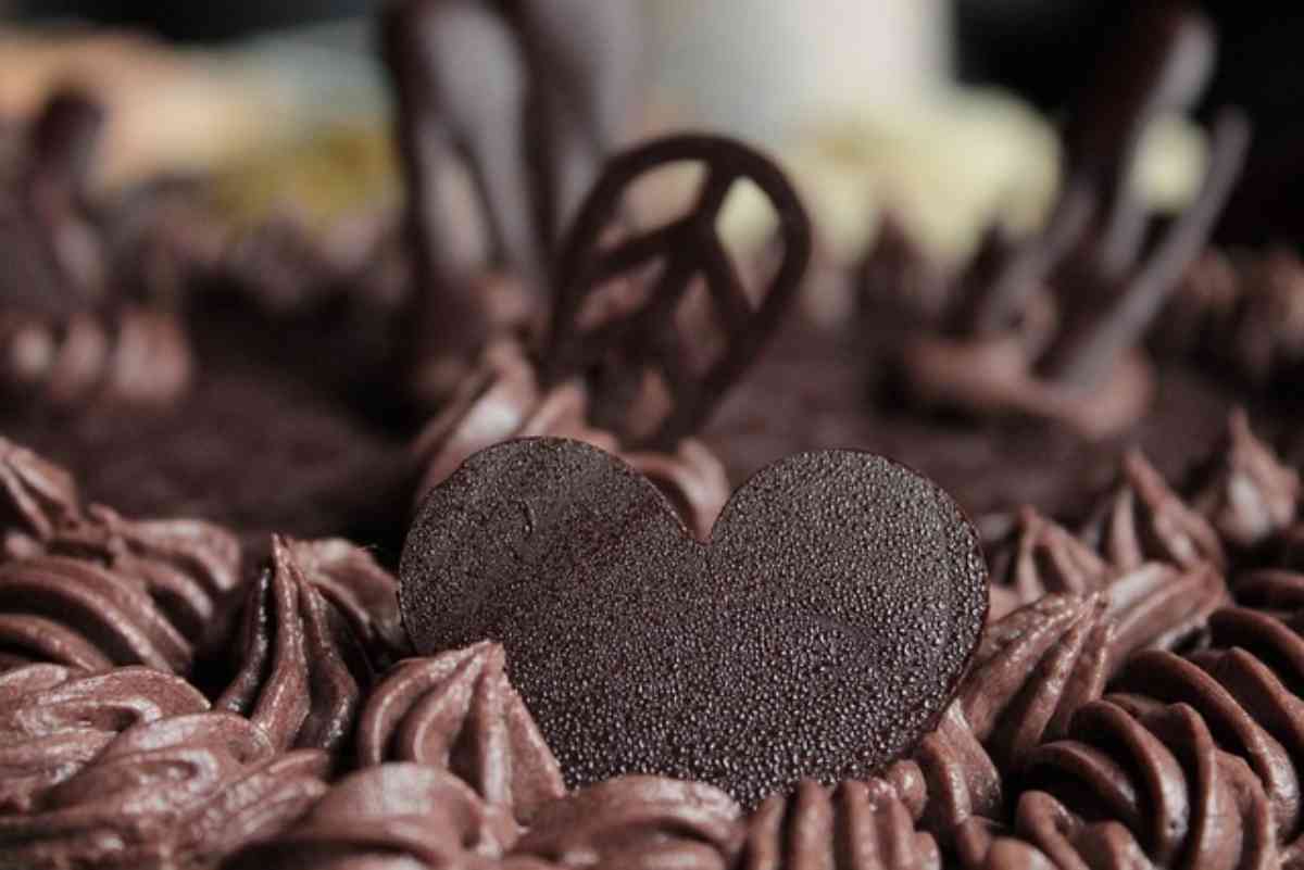 Un cuore da 100 kg di cioccolato